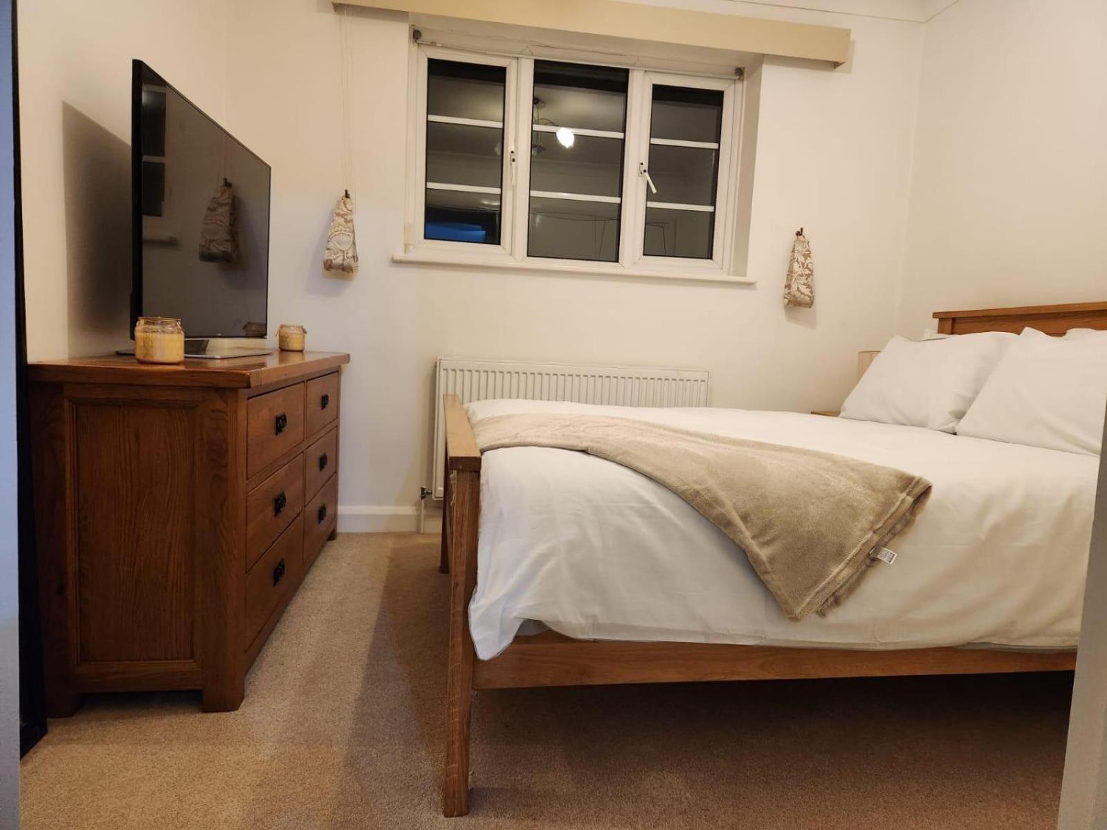 ברמינגהאם D Elmdon Homestay Shared 4 Bedrooms מראה חיצוני תמונה