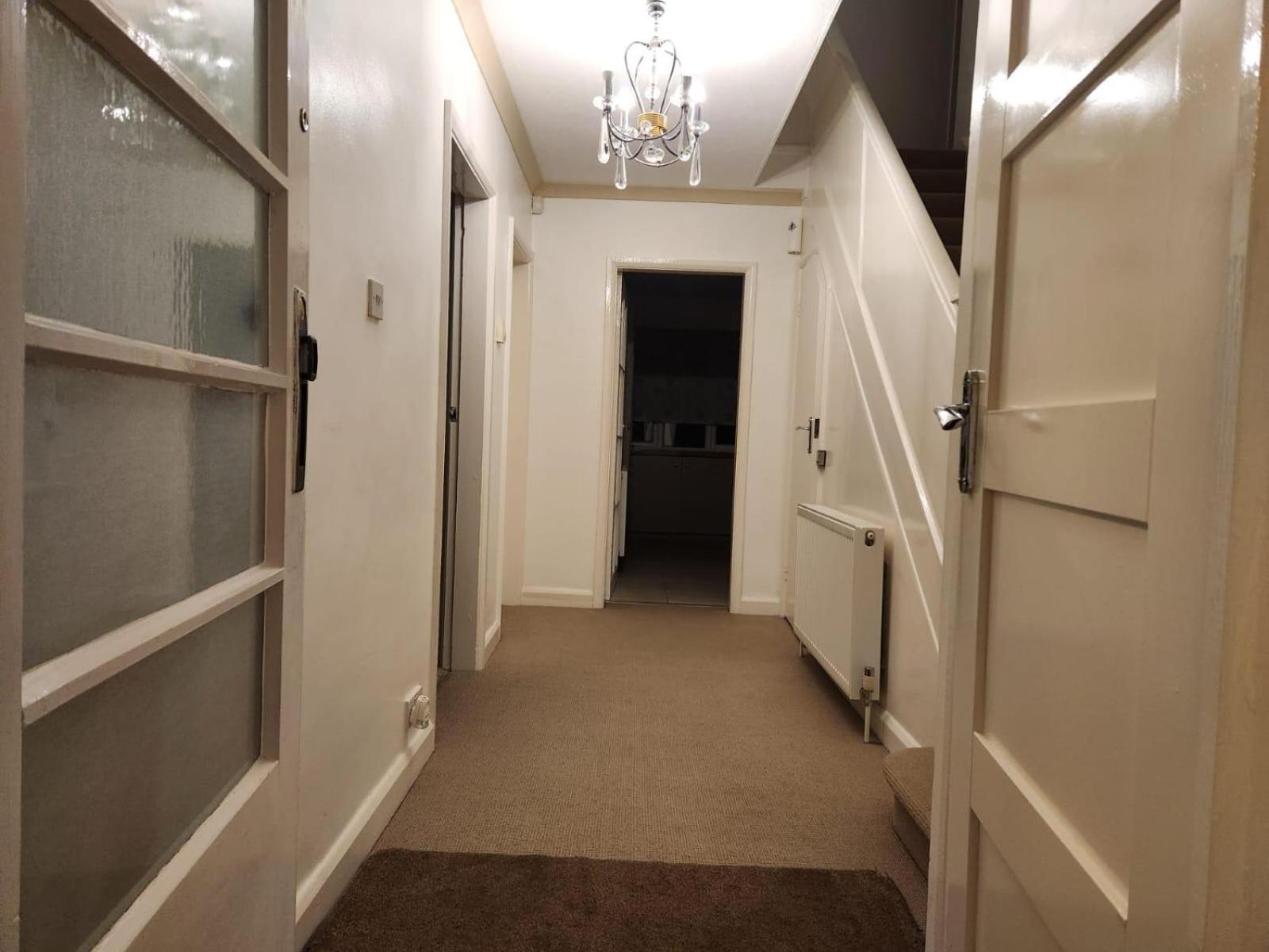 ברמינגהאם D Elmdon Homestay Shared 4 Bedrooms מראה חיצוני תמונה
