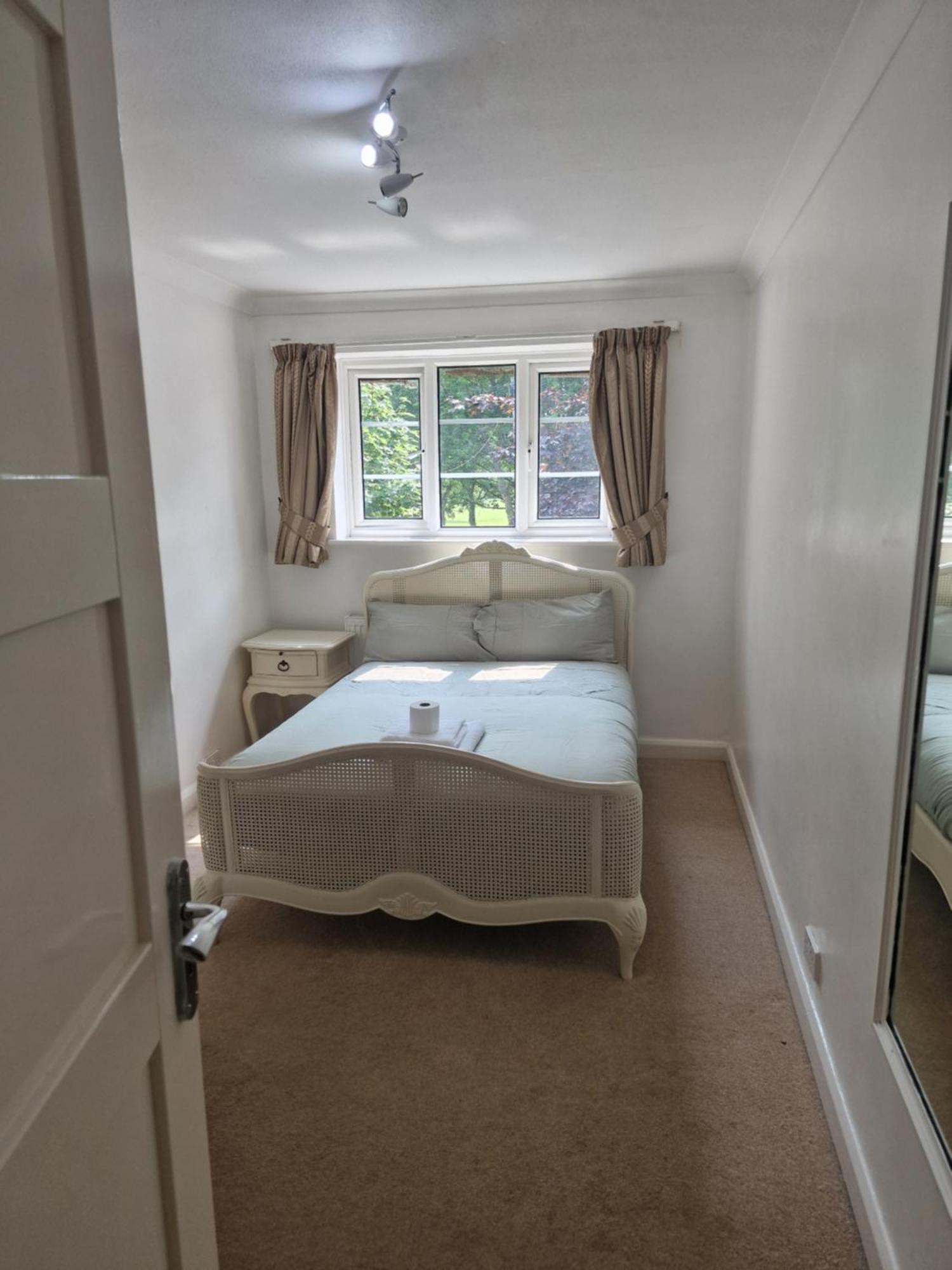 ברמינגהאם D Elmdon Homestay Shared 4 Bedrooms מראה חיצוני תמונה